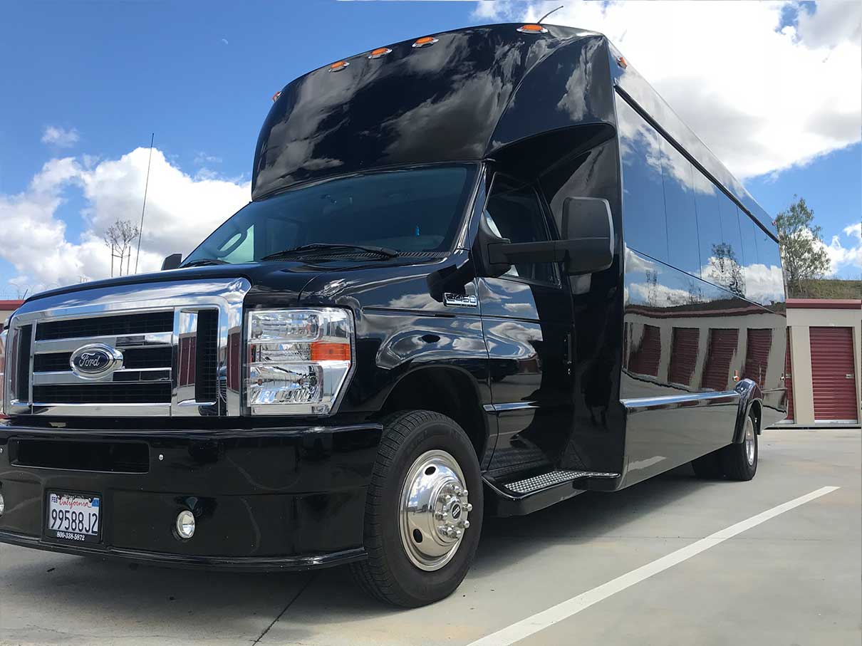Temecula Limo Bus - Vineyard Coast Transportation the best in Temecula. Birthday Party Wine Tours
